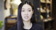 通过丝袜发出的耳语